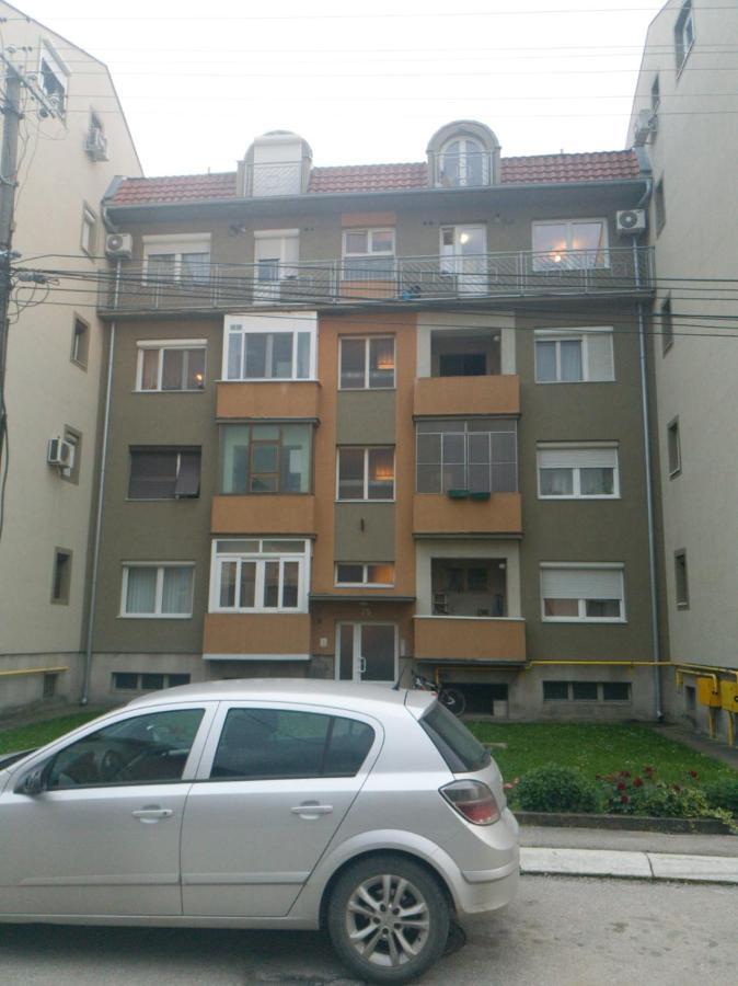 Apartment Paradise Čačak Buitenkant foto